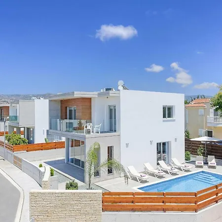 Coral Bay Villa